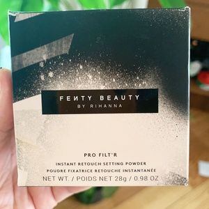 Fenty Beauty - Pro Filt'r Setting Powder in Butter